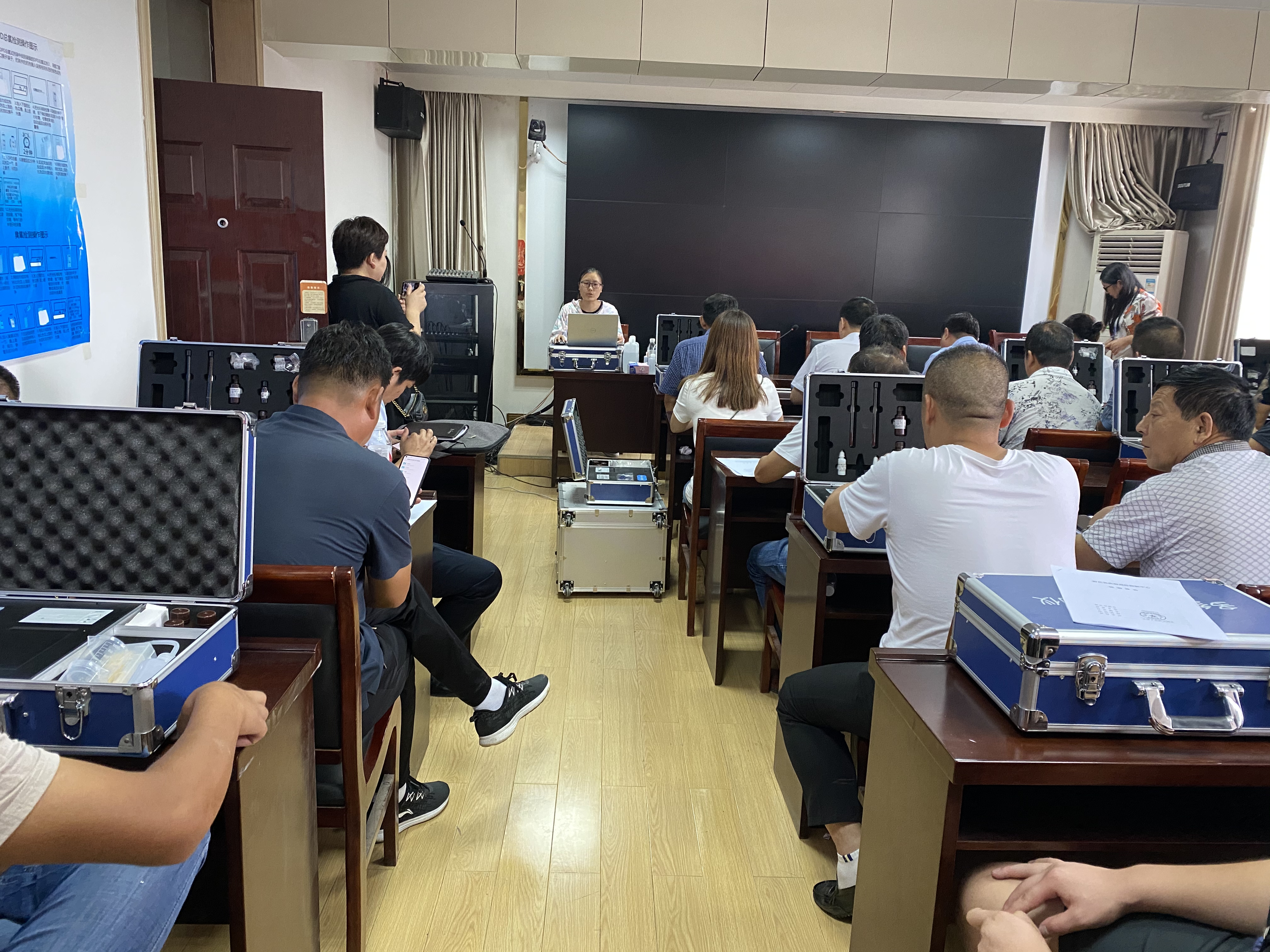 尉氏縣水質(zhì)檢測儀器操作培訓會